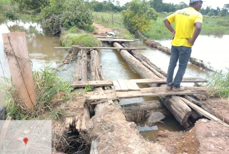 Chuvas fortes da semana passada comprometeram pontes e bueiros em Rolim de Moura Chuvas fortes da semana passada comprometeram pontes e bueiros em Rolim de Moura