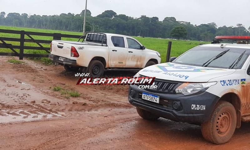 Duas caminhonetes e vários produtos furtados da IDARON em São Francisco foram recuperados durante trabalho em conjunto entre a Polícia Militar e Polícia Civil Duas caminhonetes e vários produtos furtados da IDARON em São Francisco foram recuperados durante trabalho em conjunto entre a Polícia Militar e Polícia Civil
