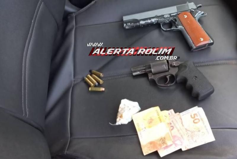 PM e PC prendem suspeitos de comercializar drogas em Rolim de Moura; arma de fogo, dinheiro e vários objetos foram apreendidos - Vídeo PM e PC prendem suspeitos de comercializar drogas em Rolim de Moura; arma de fogo, dinheiro e vários objetos foram apreendidos - Vídeo