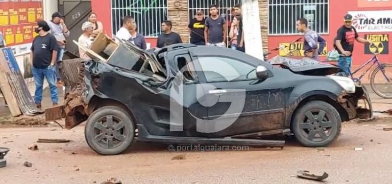 Acidente de trânsito envolvendo três veículos foi registrado em Guajará-Mirim Acidente de trânsito envolvendo três veículos foi registrado em Guajará-Mirim