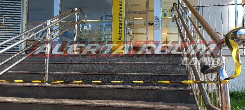 Agência do Banco do Brasil em Rolim de Moura sofre tentativa de furto durante essa madrugada de domingo Agência do Banco do Brasil em Rolim de Moura sofre tentativa de furto durante essa madrugada de domingo