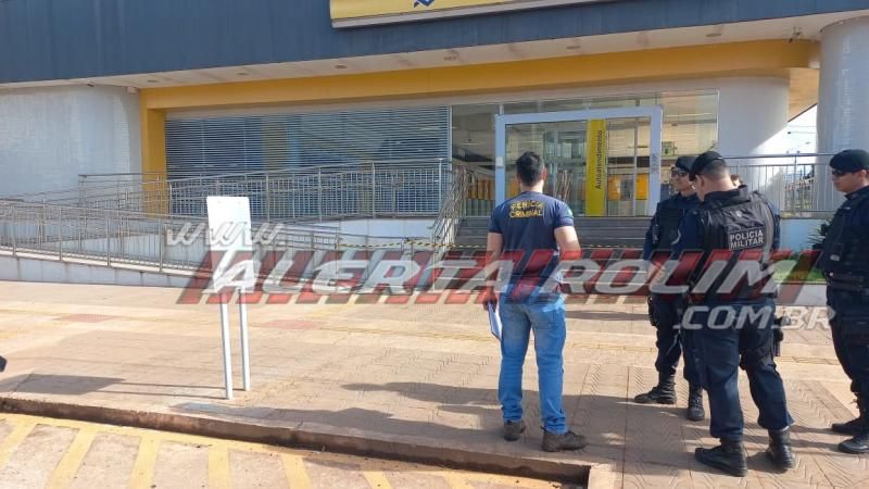 Agência do Banco do Brasil em Rolim de Moura sofre tentativa de furto durante essa madrugada de domingo Agência do Banco do Brasil em Rolim de Moura sofre tentativa de furto durante essa madrugada de domingo