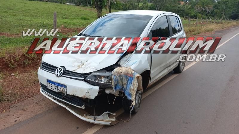 Colisão entre carro e moto foi registrada na RO 010 neste sábado em Rolim de Moura Colisão entre carro e moto foi registrada na RO 010 neste sábado em Rolim de Moura