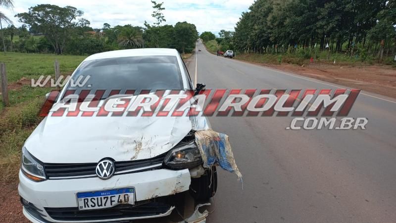 Colisão entre carro e moto foi registrada na RO 010 neste sábado em Rolim de Moura Colisão entre carro e moto foi registrada na RO 010 neste sábado em Rolim de Moura