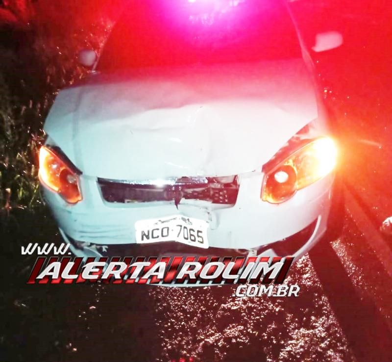 Colisão traseira foi registrada na noite de domingo na RO-010 em Rolim de Moura Colisão traseira foi registrada na noite de domingo na RO-010 em Rolim de Moura