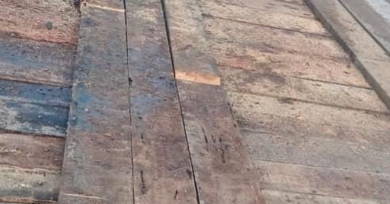 Concluída a ponte do travessão das linhas 196 para 200 lado sul em Rolim de Moura Concluída a ponte do travessão das linhas 196 para 200 lado sul em Rolim de Moura