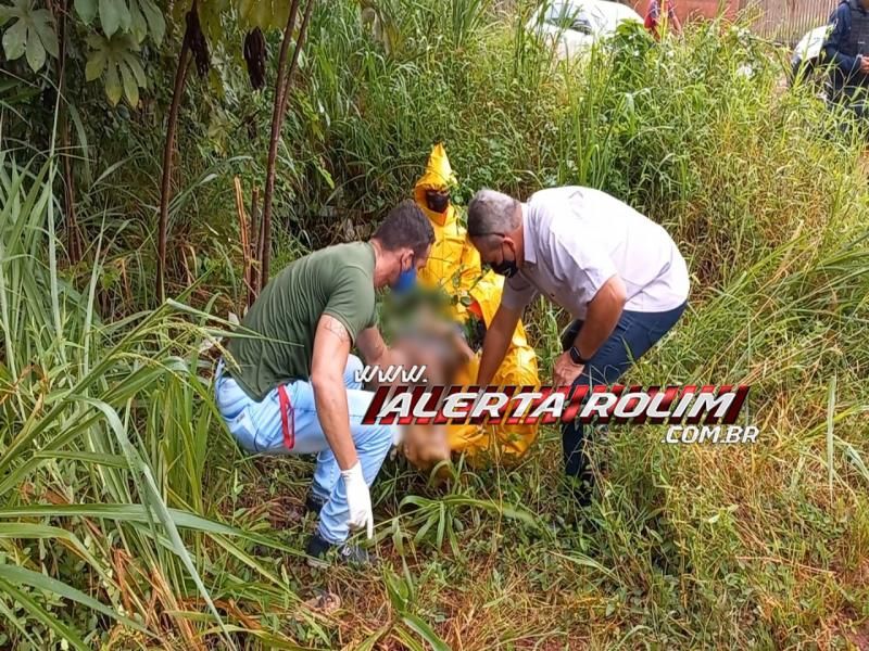 ATUALIZADA - Homem assassinado em Rolim de Moura era ex-presidiário; Ele foi morto a facadas e não a tiros – Vídeo ATUALIZADA - Homem assassinado em Rolim de Moura era ex-presidiário; Ele foi morto a facadas e não a tiros – Vídeo