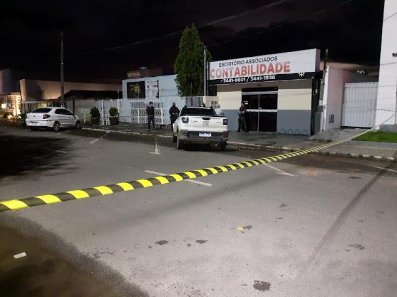Homem que estava desaparecido é encontrado sem vida dentro de veículo no centro de Cacoal Homem que estava desaparecido é encontrado sem vida dentro de veículo no centro de Cacoal