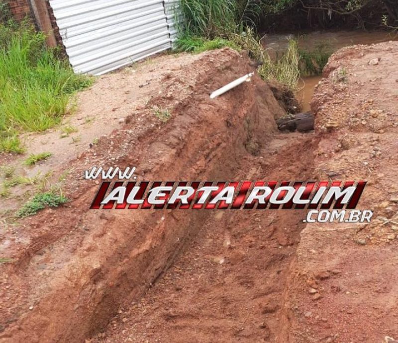 PM recupera moto que foi roubada durante essa madrugada em Rolim de Moura PM recupera moto que foi roubada durante essa madrugada em Rolim de Moura