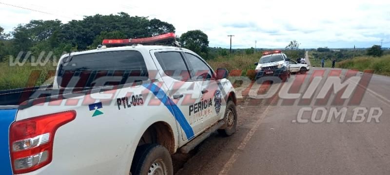 Colisão entre dois carros foi registrada na RO 010 neste domingo em Rolim de Moura – Vídeo Colisão entre dois carros foi registrada na RO 010 neste domingo em Rolim de Moura – Vídeo