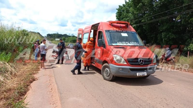 Colisão traseira nesta manhã de domingo na RO 010 resultou em um ferido em Rolim de Moura Colisão traseira nesta manhã de domingo na RO 010 resultou em um ferido em Rolim de Moura