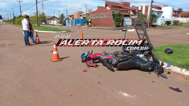 Condutor de moto adulterada foge da UPA após avançar via e ocasionar acidente em Rolim de Moura – Vídeo Condutor de moto adulterada foge da UPA após avançar via e ocasionar acidente em Rolim de Moura – Vídeo