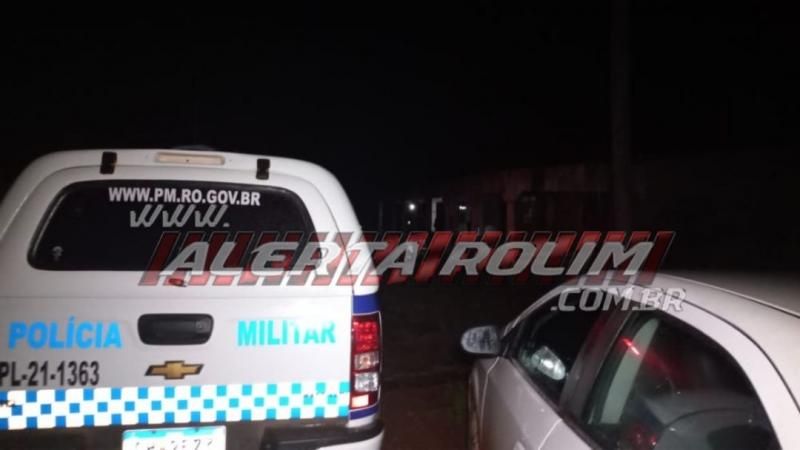 ATUALIZADA - Homem é assassinado com requintes de crueldade no bairro Beira Rio em Rolim de Moura; Vítima levou três tiros e teve o pescoço degolado ATUALIZADA - Homem é assassinado com requintes de crueldade no bairro Beira Rio em Rolim de Moura; Vítima levou três tiros e teve o pescoço degolado