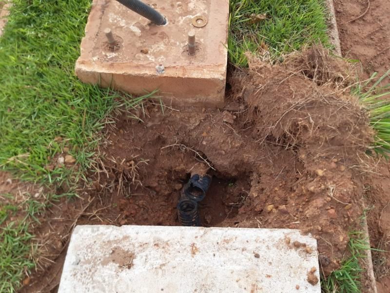 Fiação da iluminação na saída para Pimenta Bueno é furtada em Rolim de Moura Fiação da iluminação na saída para Pimenta Bueno é furtada em Rolim de Moura