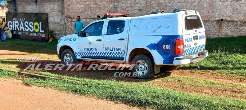 Ocupantes de Biz ficaram feridas após atingirem lateral de camioneta nesta manhã em Rolim de Moura – Vídeo Ocupantes de Biz ficaram feridas após atingirem lateral de camioneta nesta manhã em Rolim de Moura – Vídeo