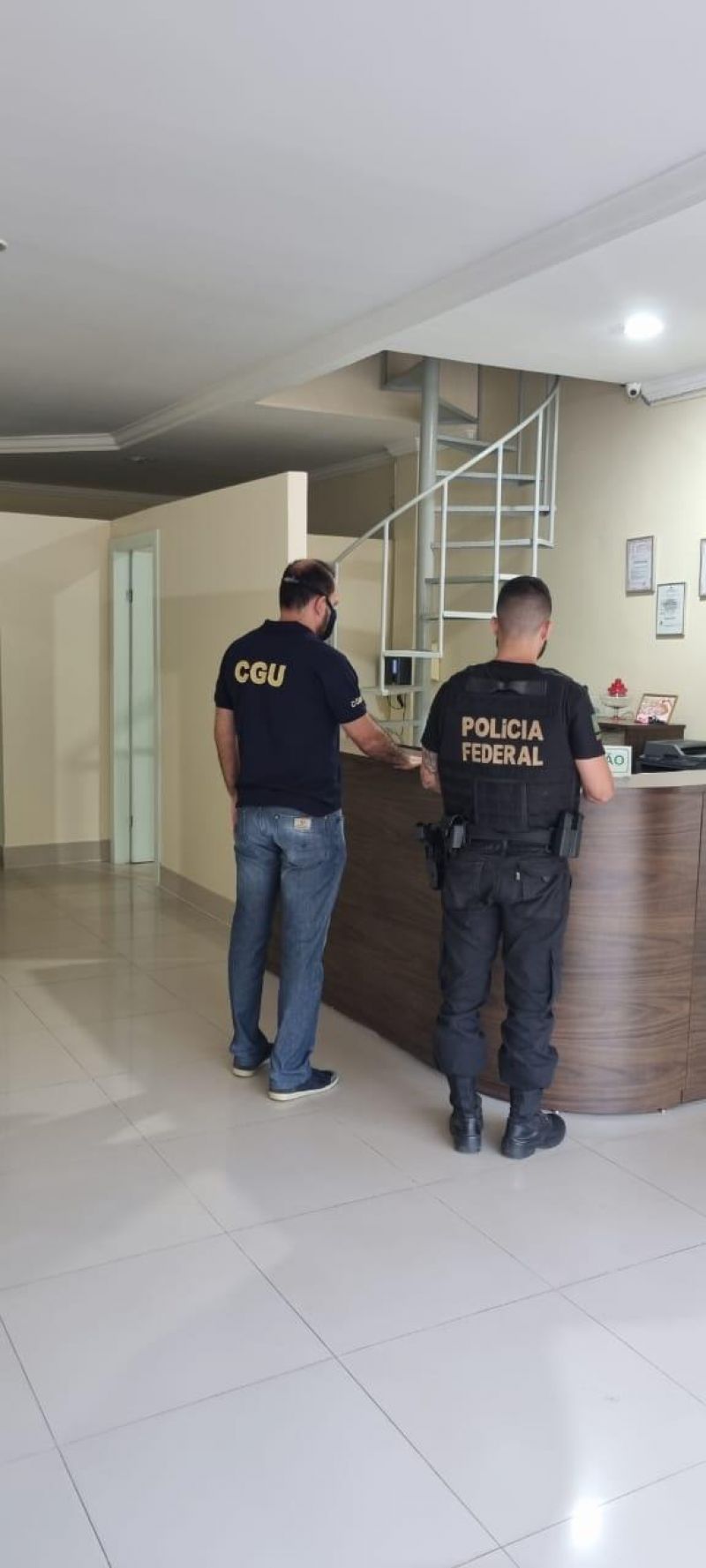 Polícia Federal deflagra operação de combate a fraudes em licitações Polícia Federal deflagra operação de combate a fraudes em licitações