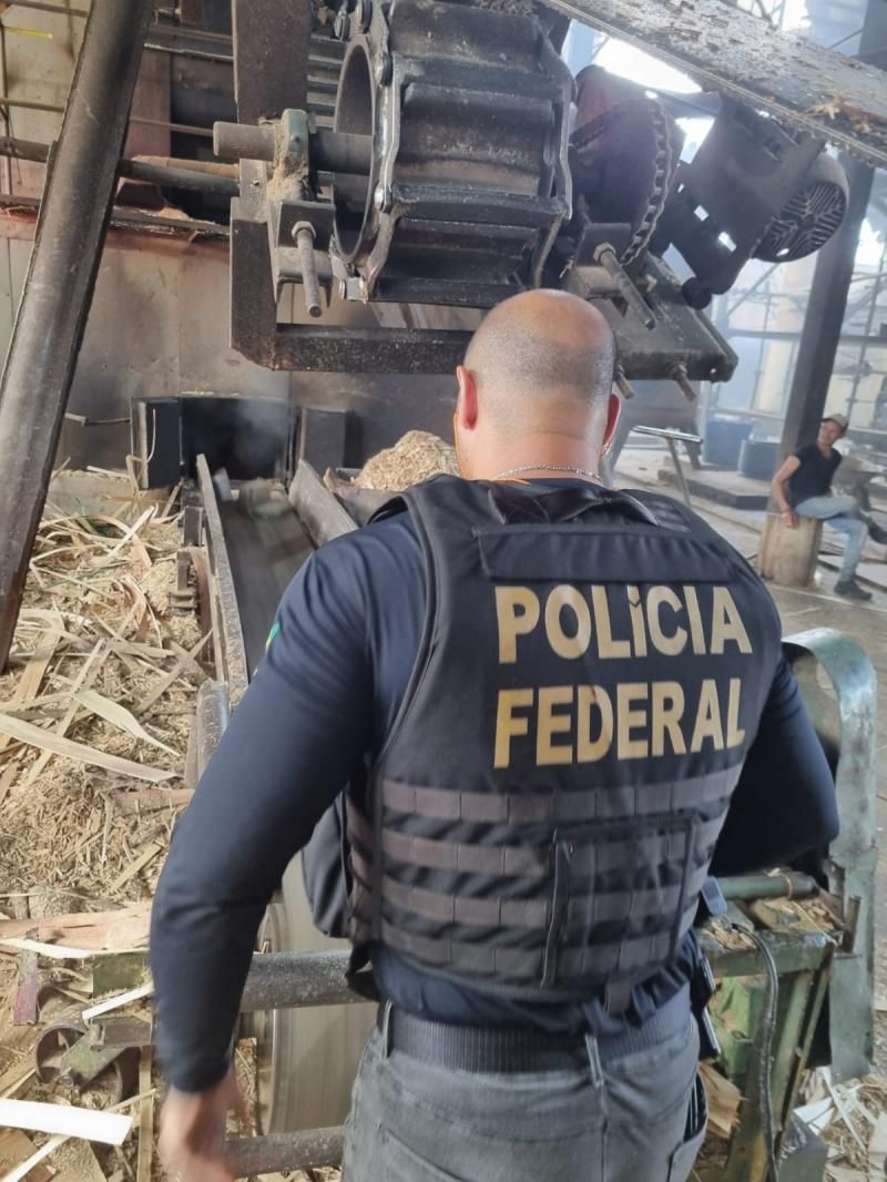 Polícia Federal realizou a destruição de aproximadamente 1.100,00 Kg de cloridrato de cocaína. Polícia Federal realizou a destruição de aproximadamente 1.100,00 Kg de cloridrato de cocaína.