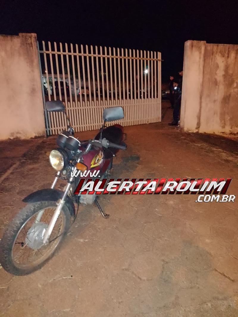Polícia Militar age rápido e prende individuo furtando moto de dentro do pátio da UNISP de Rolim de Moura Polícia Militar age rápido e prende individuo furtando moto de dentro do pátio da UNISP de Rolim de Moura