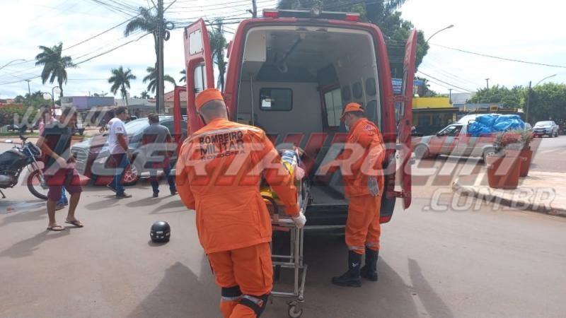 Segundo acidente de trânsito do dia deixa mulher com fratura na perna em Rolim de Moura – Vídeo Segundo acidente de trânsito do dia deixa mulher com fratura na perna em Rolim de Moura – Vídeo