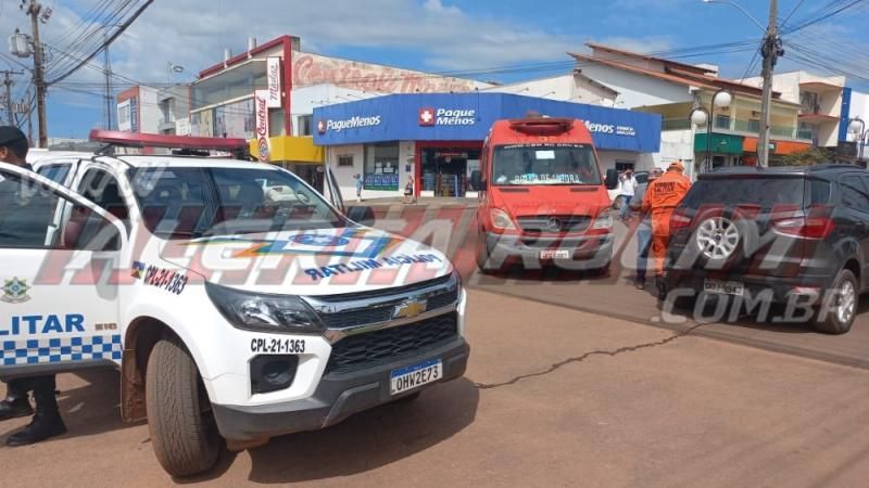 Segundo acidente de trânsito do dia deixa mulher com fratura na perna em Rolim de Moura – Vídeo Segundo acidente de trânsito do dia deixa mulher com fratura na perna em Rolim de Moura – Vídeo