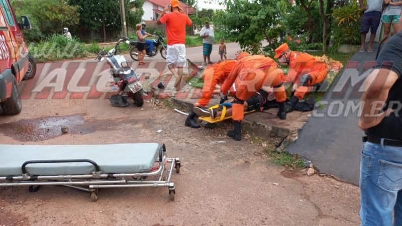 Terceiro acidente de trânsito do dia resultou em duas vítimas no bairro Planalto em Rolim de Moura – Vídeo Terceiro acidente de trânsito do dia resultou em duas vítimas no bairro Planalto em Rolim de Moura – Vídeo