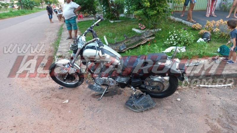 Terceiro acidente de trânsito do dia resultou em duas vítimas no bairro Planalto em Rolim de Moura – Vídeo Terceiro acidente de trânsito do dia resultou em duas vítimas no bairro Planalto em Rolim de Moura – Vídeo