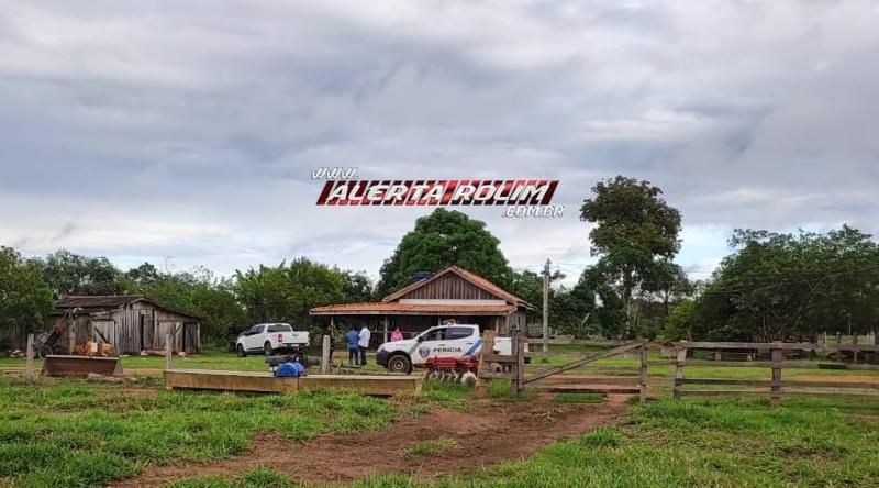 URGENTE - Sem-terra armados invadem fazenda, ameaçam proprietário, destroem casas, veículos e benfeitorias de uma fazenda na zona rural de Nova Brasilândia/RO - Fotos URGENTE - Sem-terra armados invadem fazenda, ameaçam proprietário, destroem casas, veículos e benfeitorias de uma fazenda na zona rural de Nova Brasilândia/RO - Fotos