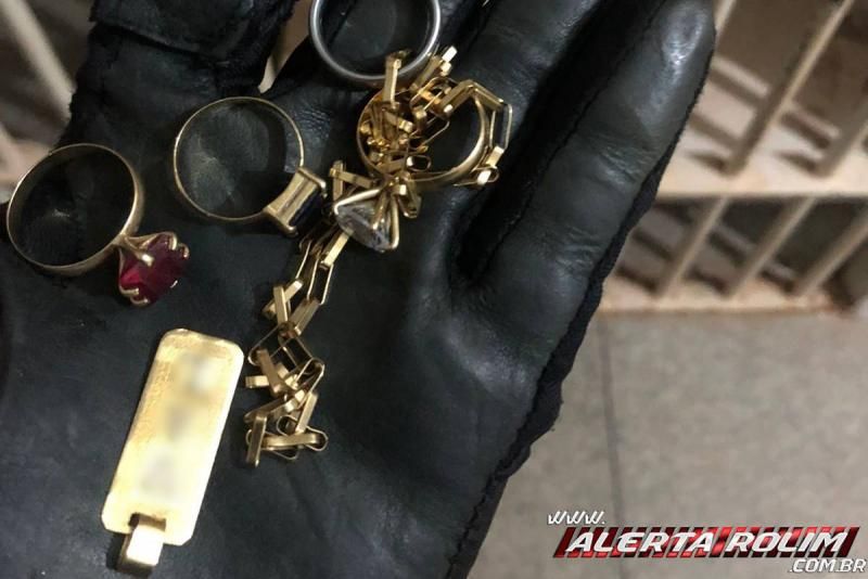 ATUALIZADA - 03 apenados beneficiados com a saída temporária alusiva ao DIA DAS MÃES foram presos pela PM após prática de roubo ATUALIZADA - 03 apenados beneficiados com a saída temporária alusiva ao DIA DAS MÃES foram presos pela PM após prática de roubo