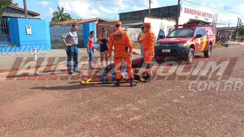 Colisão entre moto e bicicleta no Boa Esperança deixou duas pessoas feridas em Rolim de Moura Colisão entre moto e bicicleta no Boa Esperança deixou duas pessoas feridas em Rolim de Moura