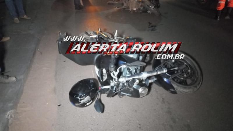 Colisão frontal entre duas motos na Avenida São Paulo deixou três feridos nesta noite em Rolim de Moura Colisão frontal entre duas motos na Avenida São Paulo deixou três feridos nesta noite em Rolim de Moura