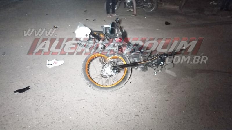 Grave acidente de trânsito foi registrado nesta noite no bairro Cidade Alta em Rolim de Moura Grave acidente de trânsito foi registrado nesta noite no bairro Cidade Alta em Rolim de Moura