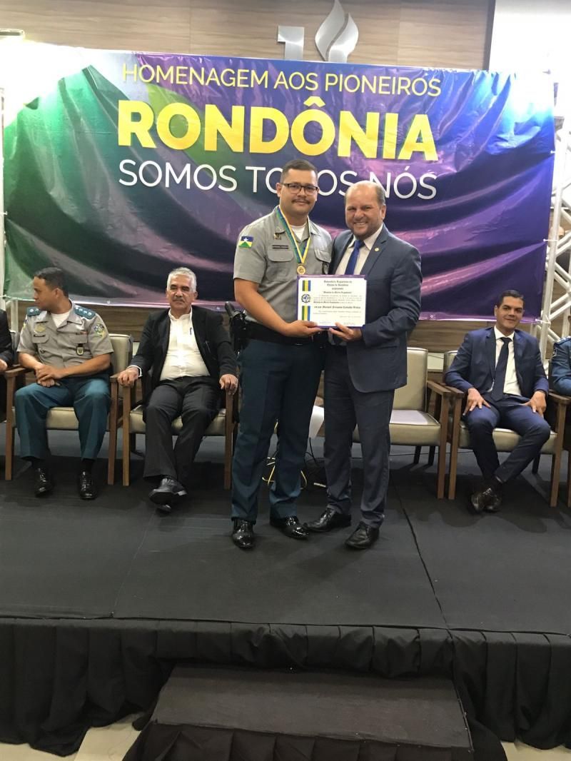 Policiais Militares do 10º BPM foram homenageados por ações reconhecidas como Ato de Bravura pela Assembleia Legislativa Policiais Militares do 10º BPM foram homenageados por ações reconhecidas como Ato de Bravura pela Assembleia Legislativa