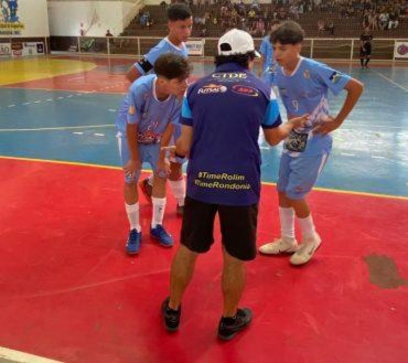 Times de futsal de Rolim de Moura são destaques na fase municipal dos Jogos Escolares de Rondônia Times de futsal de Rolim de Moura são destaques na fase municipal dos Jogos Escolares de Rondônia