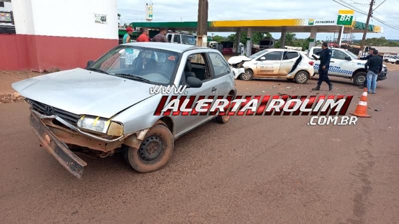 Acidente envolvendo veículo da SEMUSA de Alto Alegre foi registrado nesta manhã em Rolim de Moura Acidente envolvendo veículo da SEMUSA de Alto Alegre foi registrado nesta manhã em Rolim de Moura