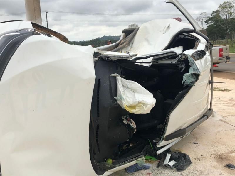 Colisão com caminhonete deixou fiat Strada destruído nesta manhã em RO Colisão com caminhonete deixou fiat Strada destruído nesta manhã em RO