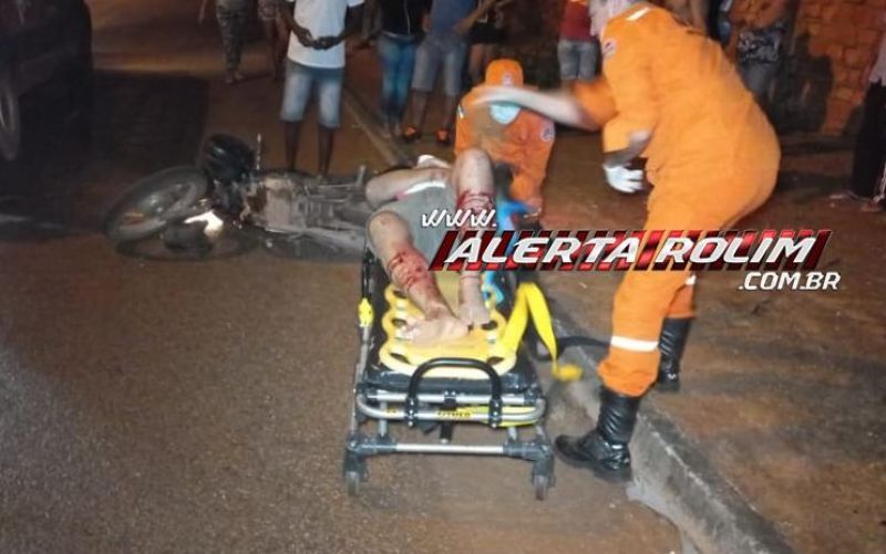 Grave acidente foi registrado na Rua Afonso Pena nesta noite em Rolim de Moura Grave acidente foi registrado na Rua Afonso Pena nesta noite em Rolim de Moura