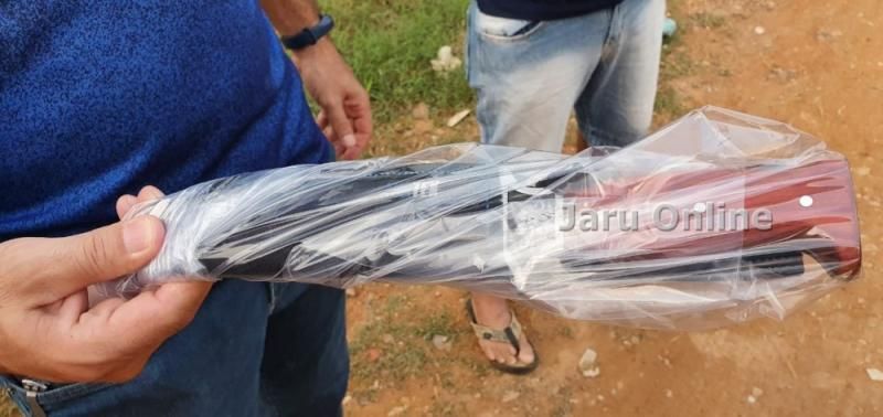 Homem é assassinado a golpes de faca após desentendimento durante partida de futebol em RO Homem é assassinado a golpes de faca após desentendimento durante partida de futebol em RO
