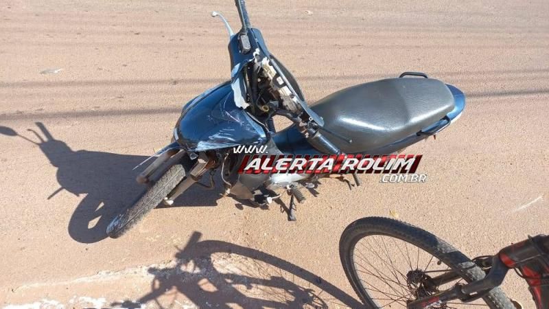 Motociclista e ciclista foram socorridos pelos bombeiros, após acidente no Centro de Rolim de Moura Motociclista e ciclista foram socorridos pelos bombeiros, após acidente no Centro de Rolim de Moura