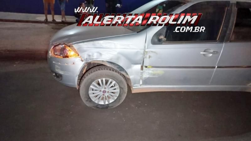 Ônibus escolar e carro colidiram nesta noite em Rolim de Moura Ônibus escolar e carro colidiram nesta noite em Rolim de Moura