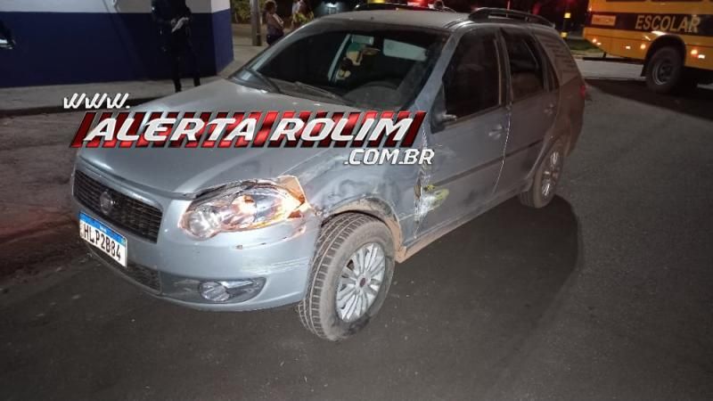 Ônibus escolar e carro colidiram nesta noite em Rolim de Moura Ônibus escolar e carro colidiram nesta noite em Rolim de Moura