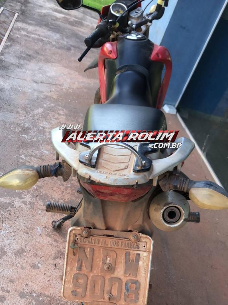 PM em Rolim de Moura prende dois suspeitos e recupera moto furtada em Alto Alegre PM em Rolim de Moura prende dois suspeitos e recupera moto furtada em Alto Alegre
