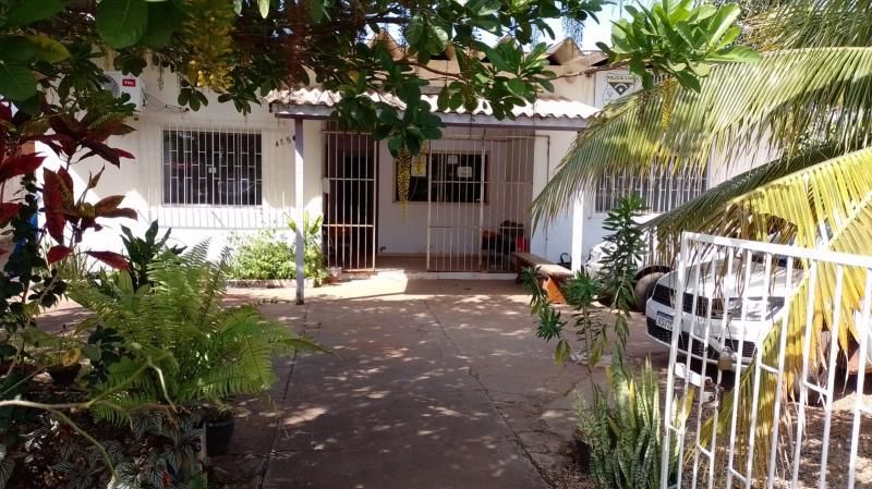 Policiais da DEAM de Rolim de Moura com apoio de policiais Civis de Cacoal recuperam celular furtado em escola desta cidade Policiais da DEAM de Rolim de Moura com apoio de policiais Civis de Cacoal recuperam celular furtado em escola desta cidade