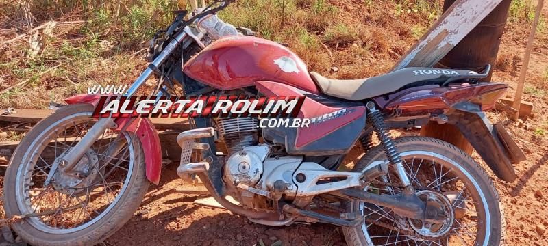 Utilizando moto furtada em Rolim de Moura, ladrões roubam Bros na linha 176, caem durante a fuga e se escondem em mata Utilizando moto furtada em Rolim de Moura, ladrões roubam Bros na linha 176, caem durante a fuga e se escondem em mata
