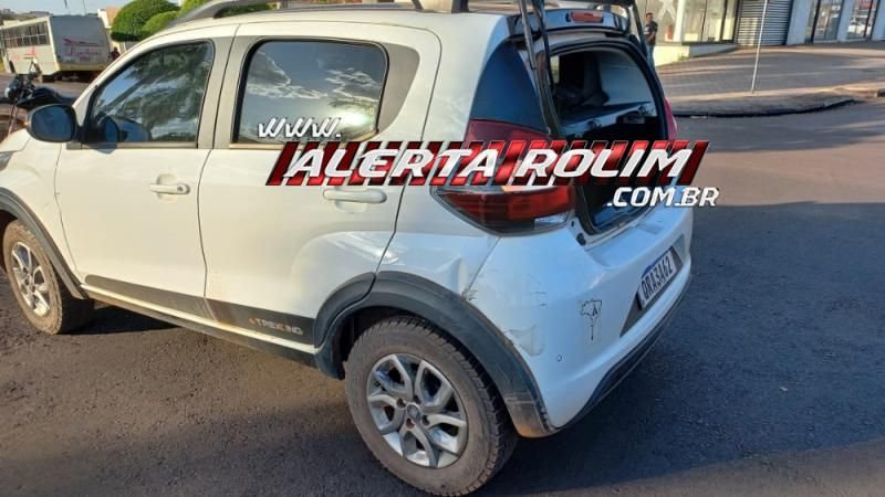 Colisão entre carro e moto na Barão de Melgaço resultou em uma pessoa ferida em Rolim de Moura Colisão entre carro e moto na Barão de Melgaço resultou em uma pessoa ferida em Rolim de Moura