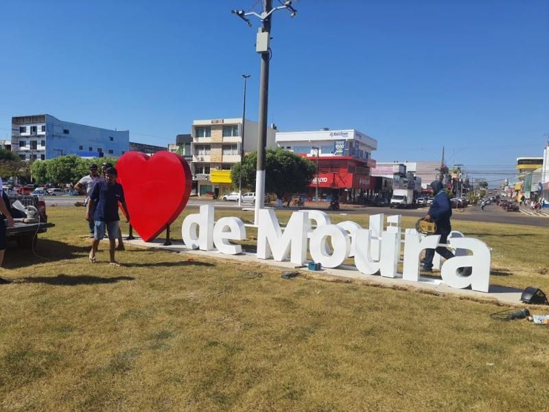 Justiça do Trabalho homenageia Rolim de Moura com letreiro turístico em seu 39º aniversário Justiça do Trabalho homenageia Rolim de Moura com letreiro turístico em seu 39º aniversário