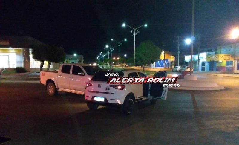 Mais uma acidente de trânsito foi registrado nesta noite em Rolim de Moura Mais uma acidente de trânsito foi registrado nesta noite em Rolim de Moura