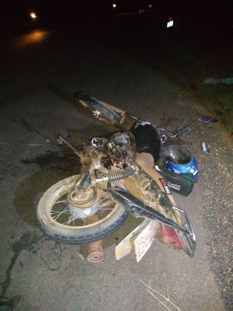 Motociclista sofreu fratura de perna após colisão em caminhonete na RO-010 em Nova Brasilândia Motociclista sofreu fratura de perna após colisão em caminhonete na RO-010 em Nova Brasilândia