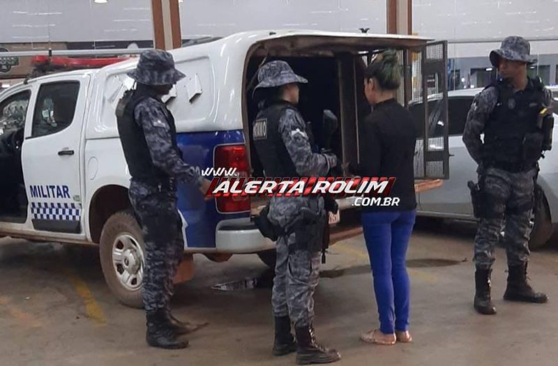 Mulher acusada de tráfico de drogas foi presa pela equipe do PATAMO da PM em Rolim de Moura