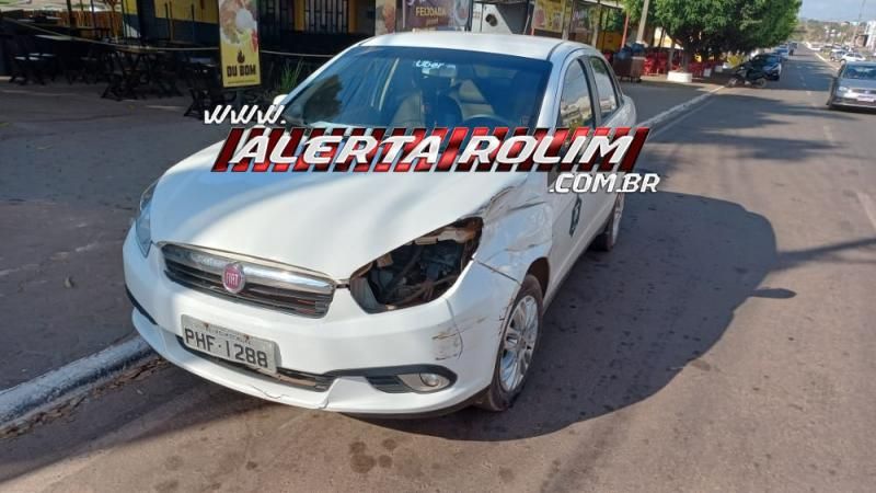 PM registrou colisão entre carro e caminhão nesta tarde no Centro de Rolim de Moura PM registrou colisão entre carro e caminhão nesta tarde no Centro de Rolim de Moura