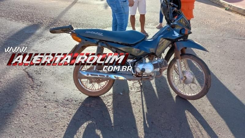 Segundo acidente de trânsito do dia envolveu carro e moto no Centro de Rolim de Moura Segundo acidente de trânsito do dia envolveu carro e moto no Centro de Rolim de Moura